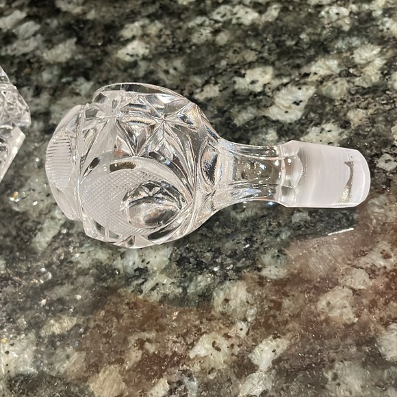 Vintage Bohemian Cut Crystal Decanter for Your Home Bar Collection - Picture 5 of 10